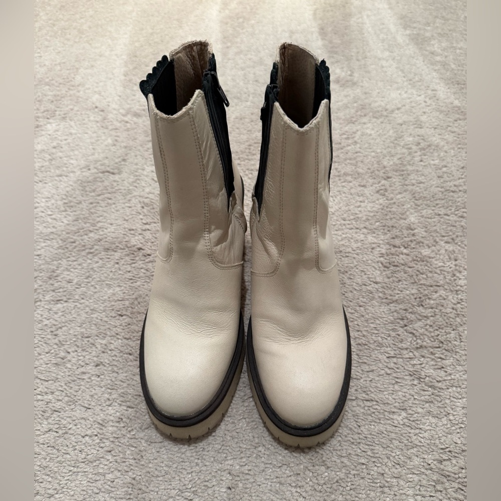 Free People Cream Leather Chelsea Ankle Boots